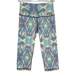 Victorias Secret Sport VSX Knockout Crop Leggings Womens Small Neon Geometric